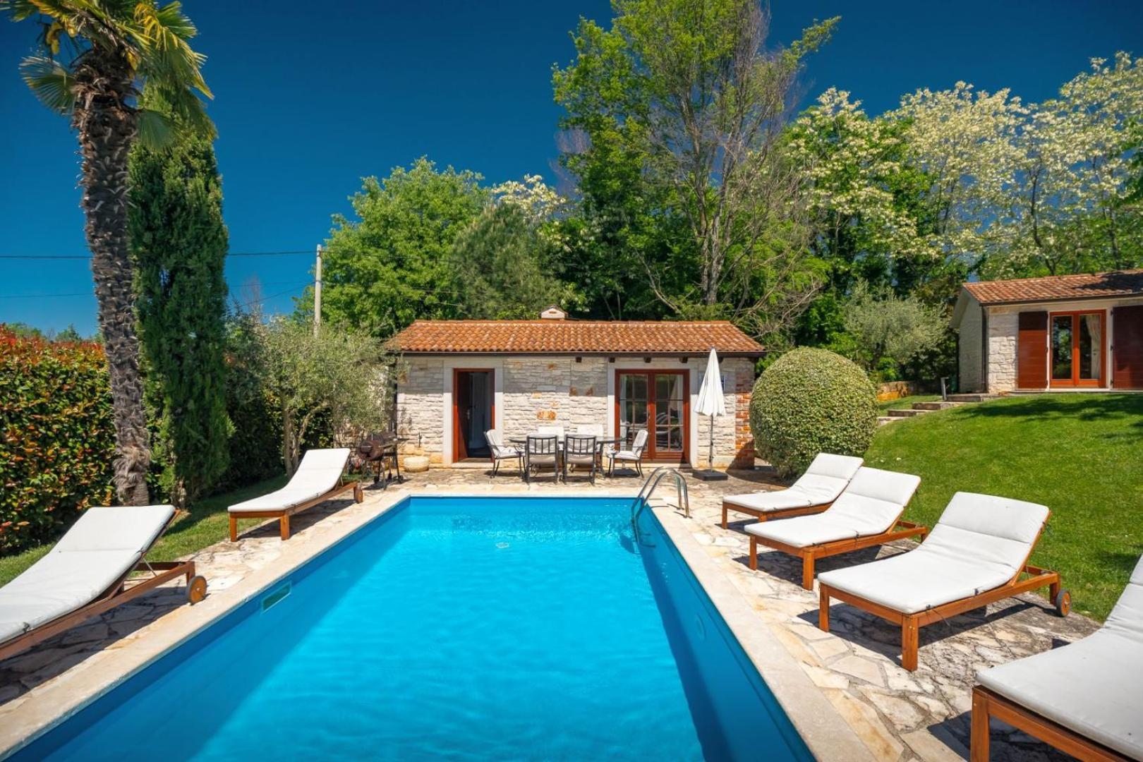 Rustic Villa Cehici With Pool In Sveti Lovrec Jehnici Exterior foto