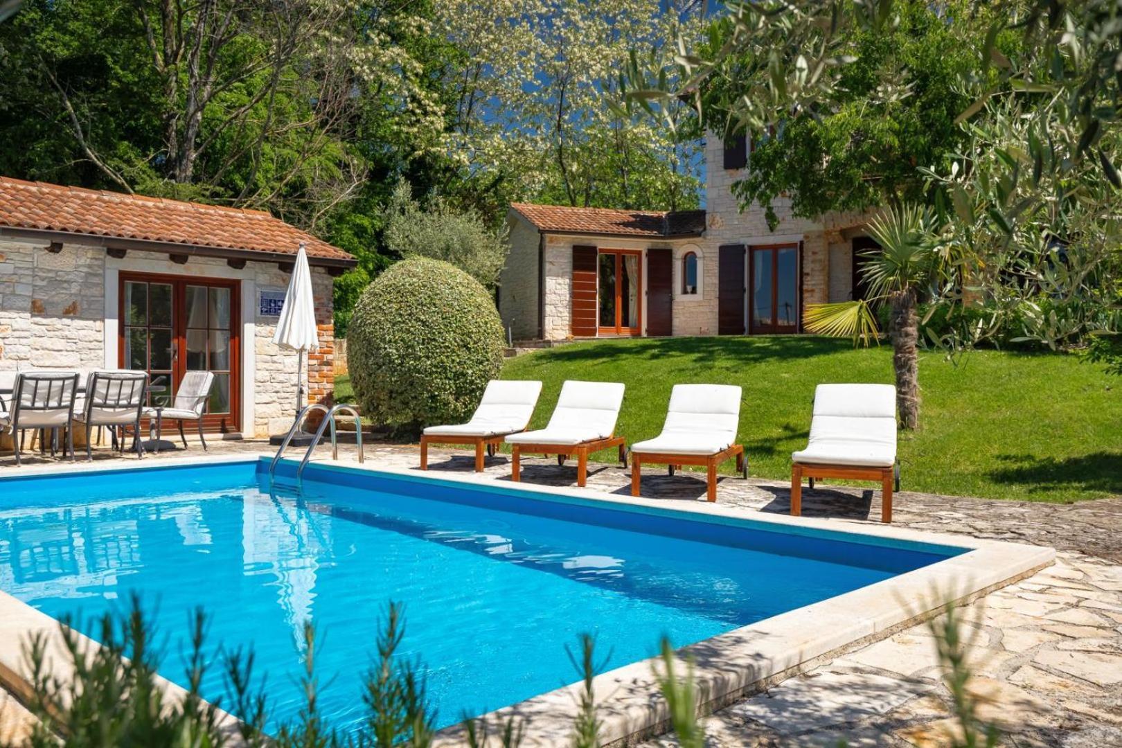 Rustic Villa Cehici With Pool In Sveti Lovrec Jehnici Exterior foto